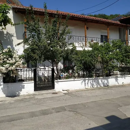 Chrysanty'S Tea House Apartment Kalambaka Exterior photo