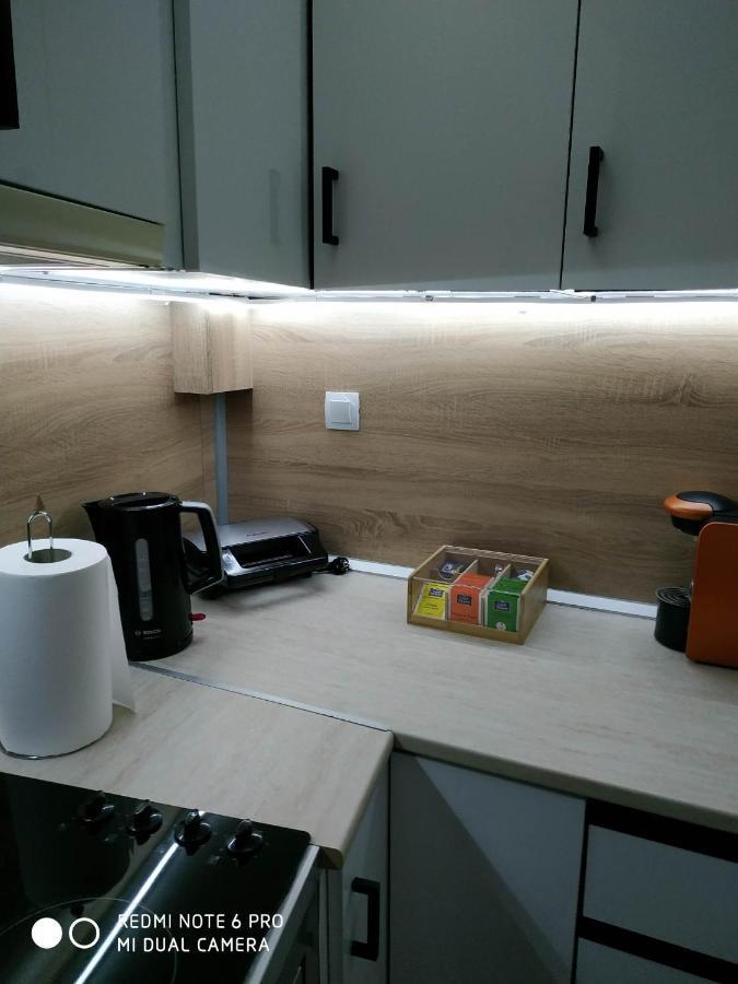 Chrysanty's Tea House Apartment